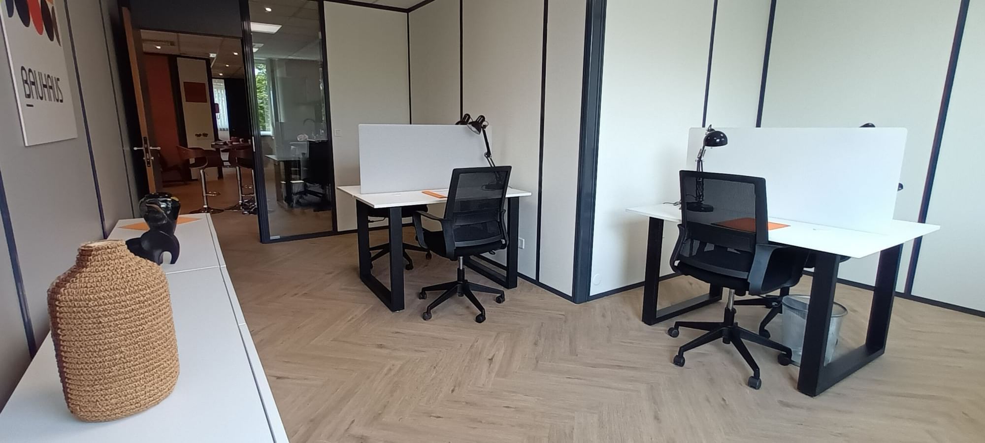 Poste Coworking — Centre d'Affaires Cap Horn, Bièvres