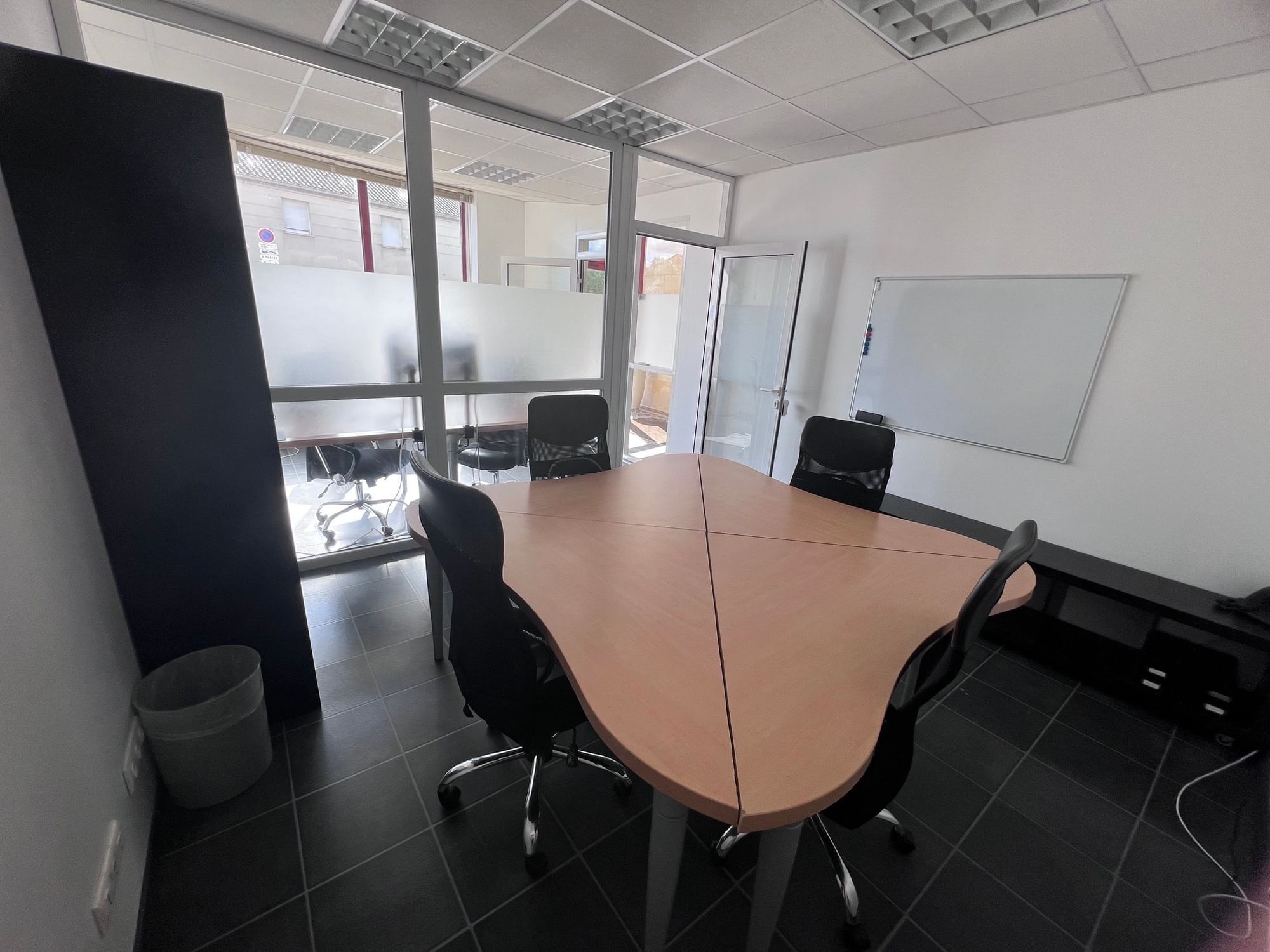 Salle de réunion n°2 — Cauwork, Mérignac