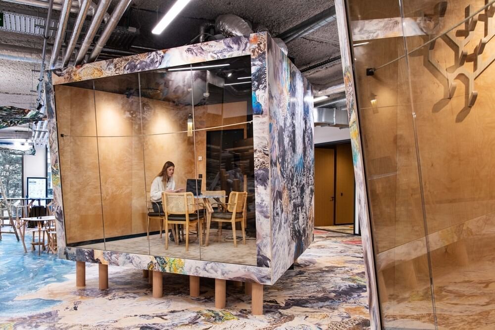 Octopus Hut — Silversquare Bailli, Waterloo