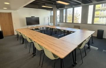 Salle de réunion 16 personnes — Office Station Reims, Reims