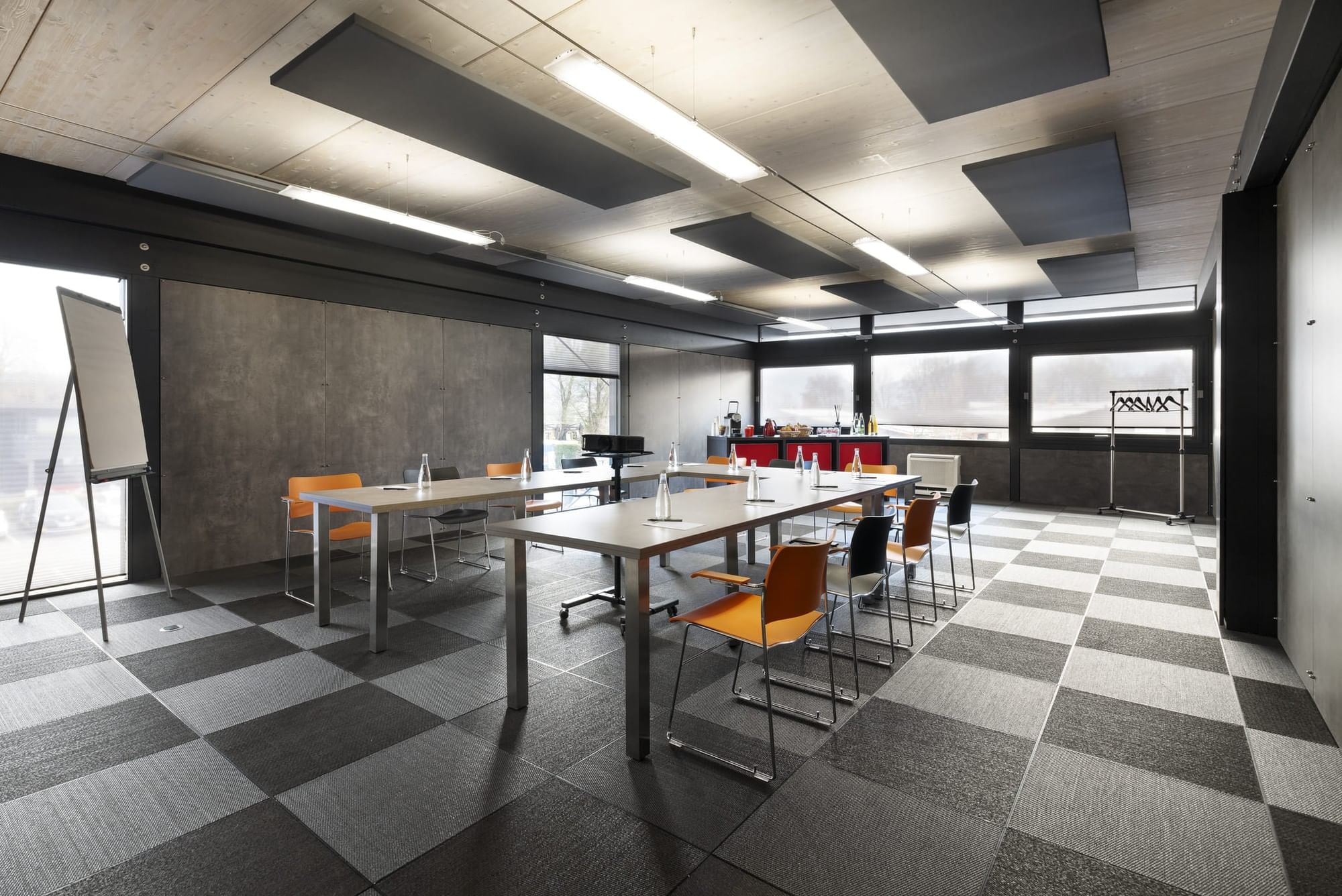 Salle Roger Menetrey 60 m² — Espace 55, Aix-les-Bains