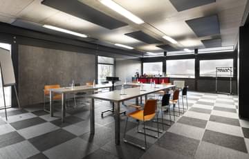 Salle Roger Menetrey 60 m² — Espace 55, Aix-les-Bains
