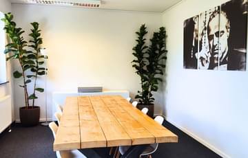 Besprechungsraum — Nikan Office, Cologne