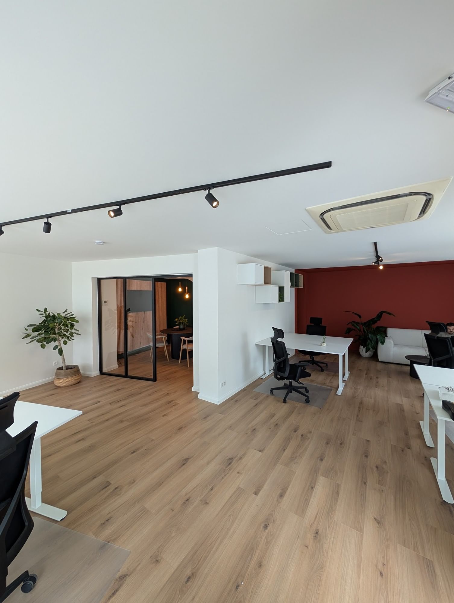 Bureaux privatifs — Dottwork, Kortrijk