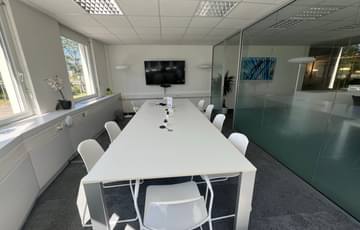 Large Meeting Room — One Step Beyond, Genève
