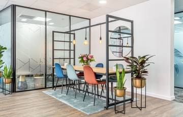 Poste en open space — B'Coworker Sophia Antipolis, Cannes