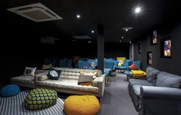 ESPACE CO WORKING KOLKHOZITA — MOB HOTEL Paris Les Puces, Saint-Ouen