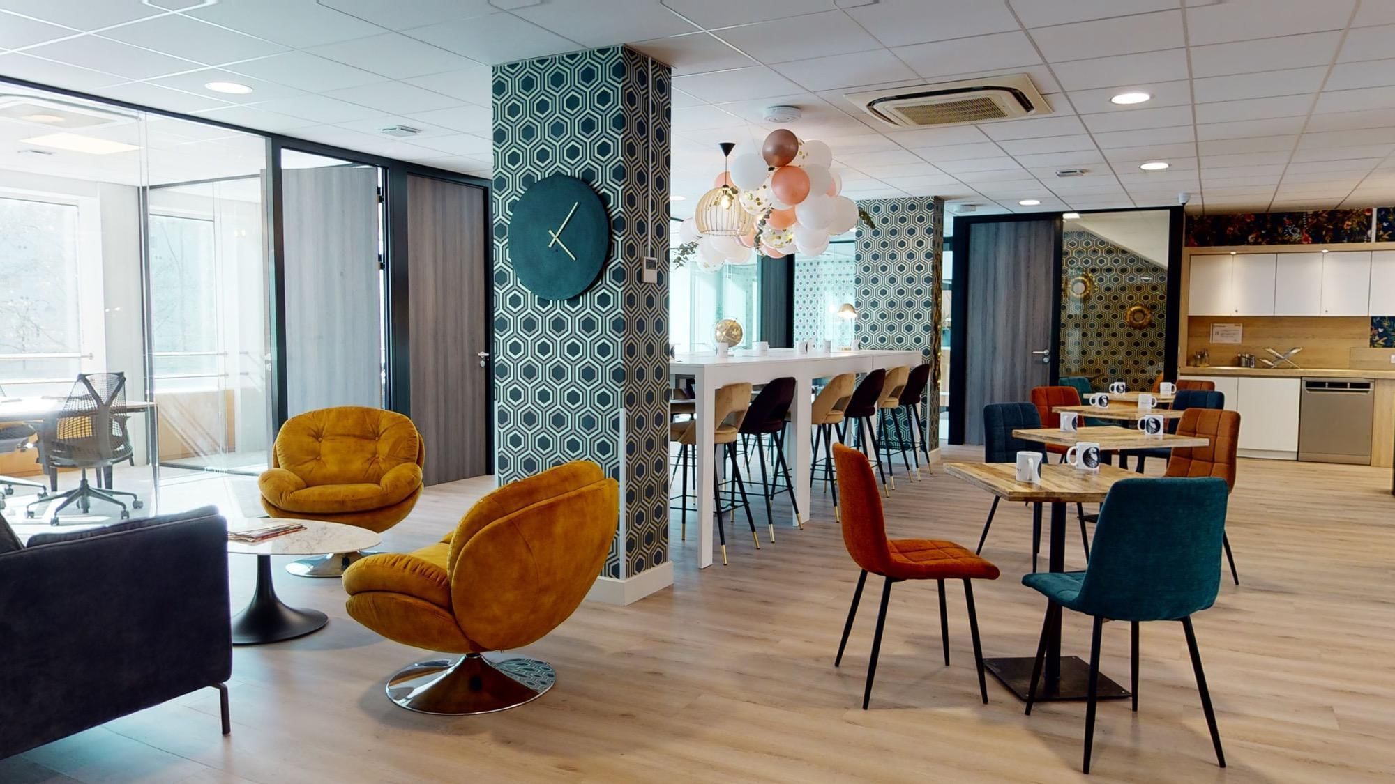 Hot Desk — Mitwit Grande Armée, Neuilly-sur-Seine