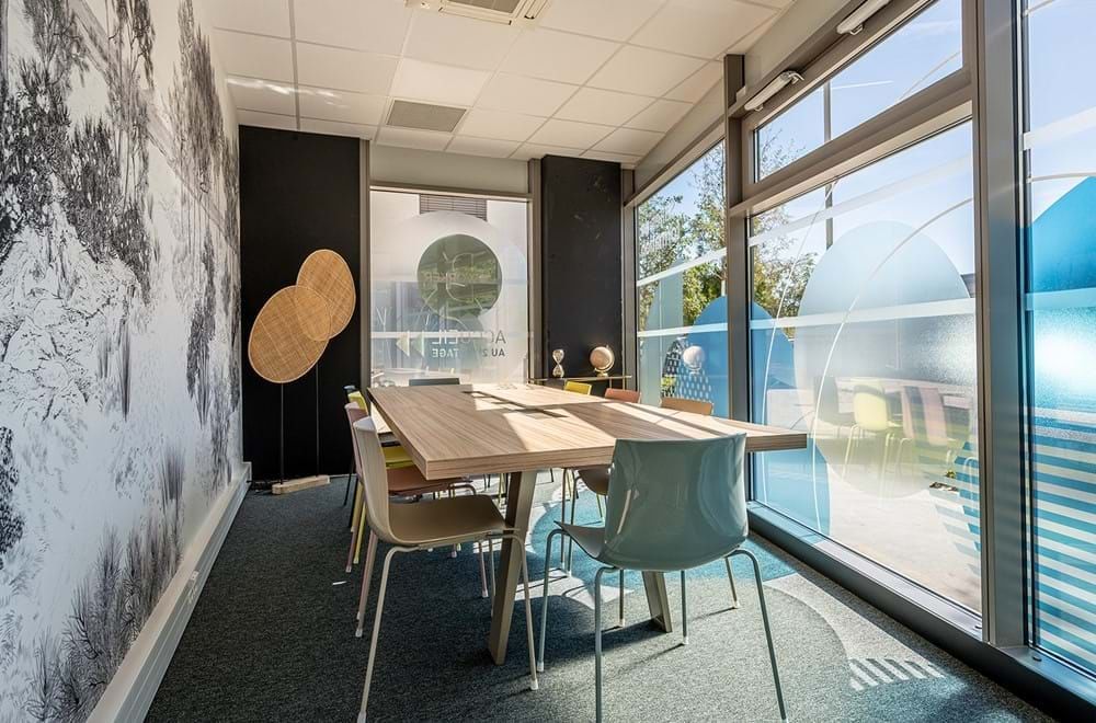 Salle Paris Eiffel / 8 postes  — B'CoWorker Nancy, Nancy