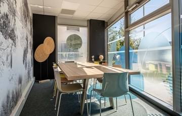 Salle Paris Eiffel / 8 postes — B'CoWorker Nancy, Nancy