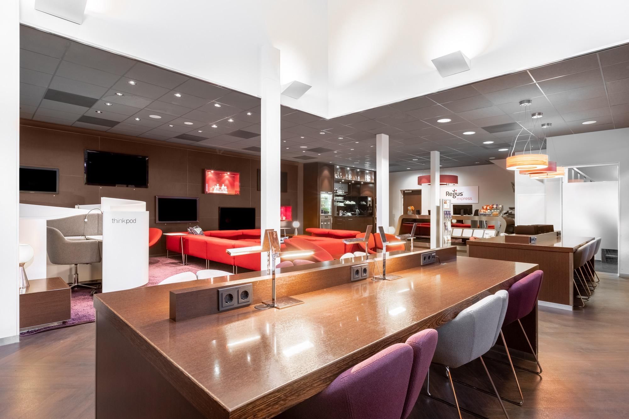 Regus NS International Amsterdam Central Coworking offices