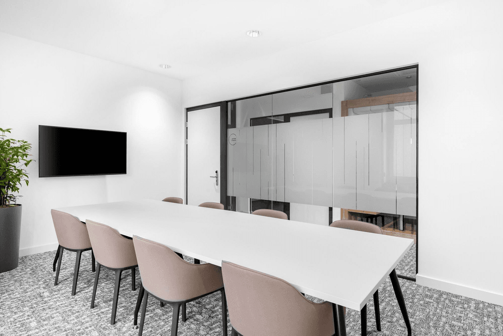 Regus WI, Middleton - Discovery Dr, Meeting room MR-384, Middleton, WI