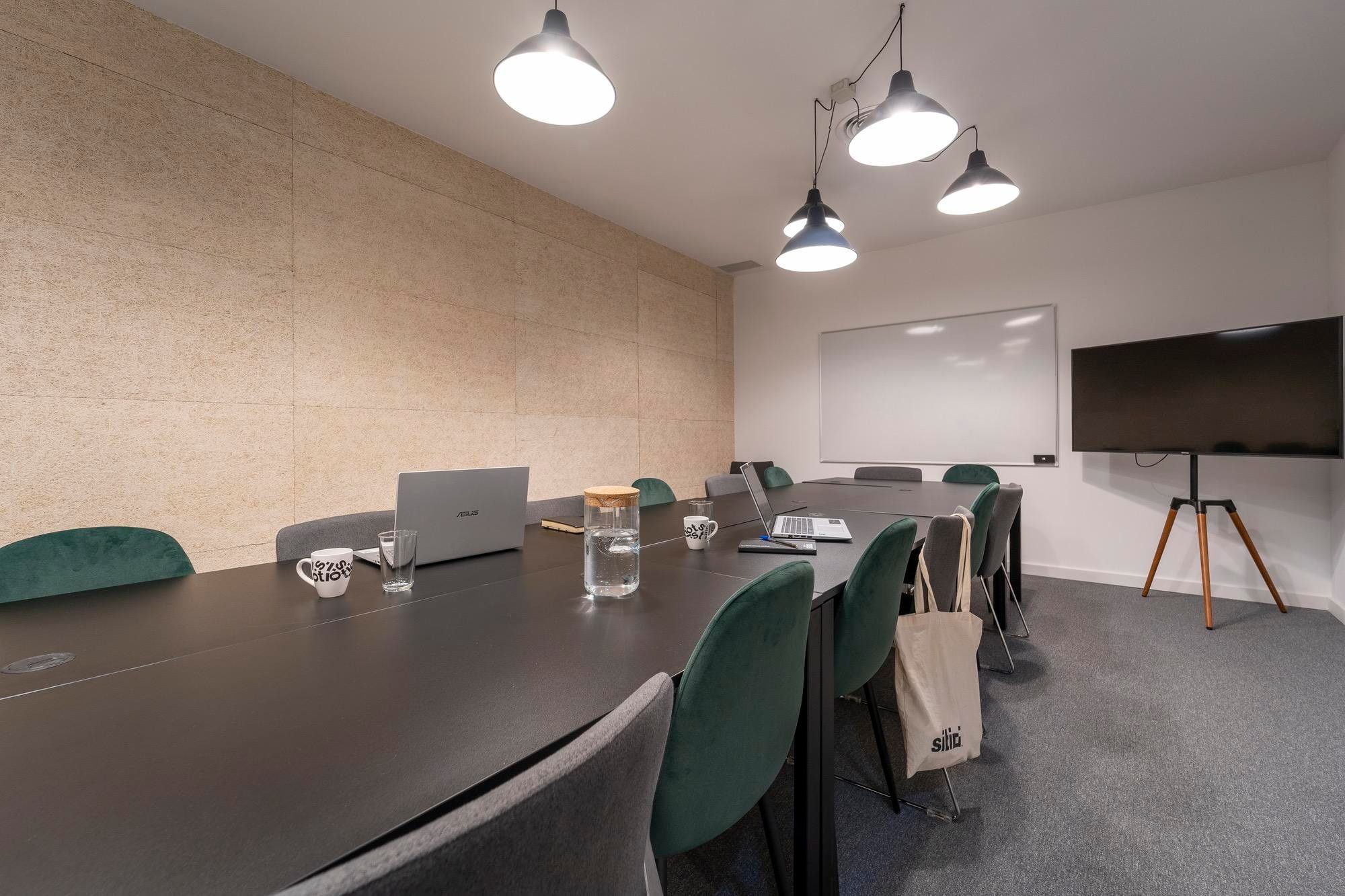 Meeting room 2 - 16 pax — Sitio Work Fintech House, Lisbon