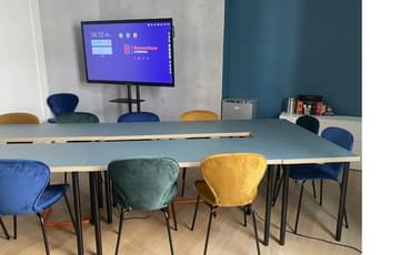 Salle de réunion La Cité — Coworking Les Barques, Boujan-sur-Libron