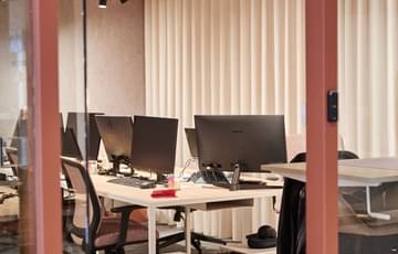 Flex Desk — DeHouse Peninsula, Porto