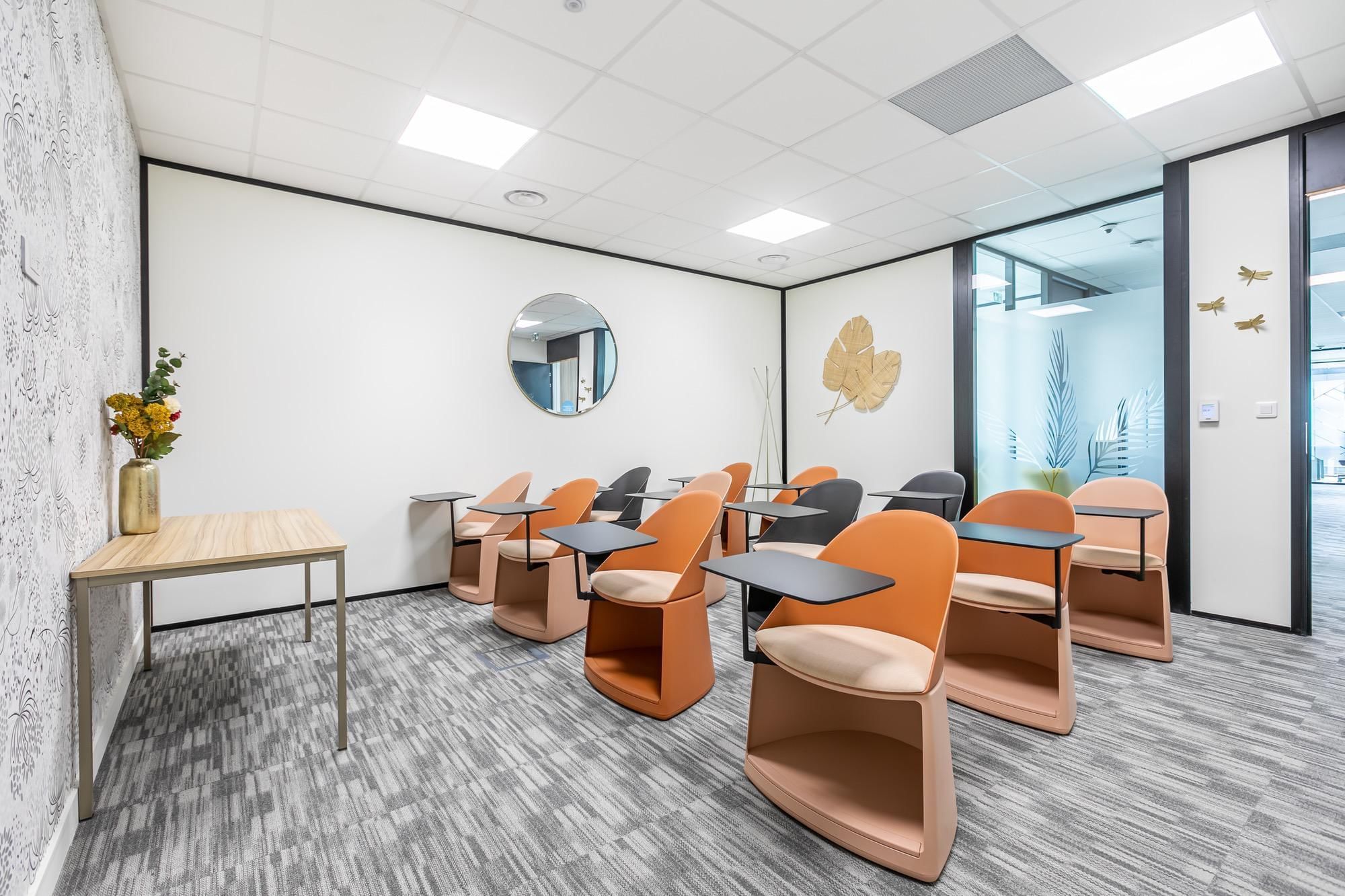 Salle Les Pins — B'CoWorker Bordeaux-Merignac, Mérignac