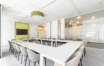 MR-01 — Regus Charleroi, Charleroi Airport, Namur