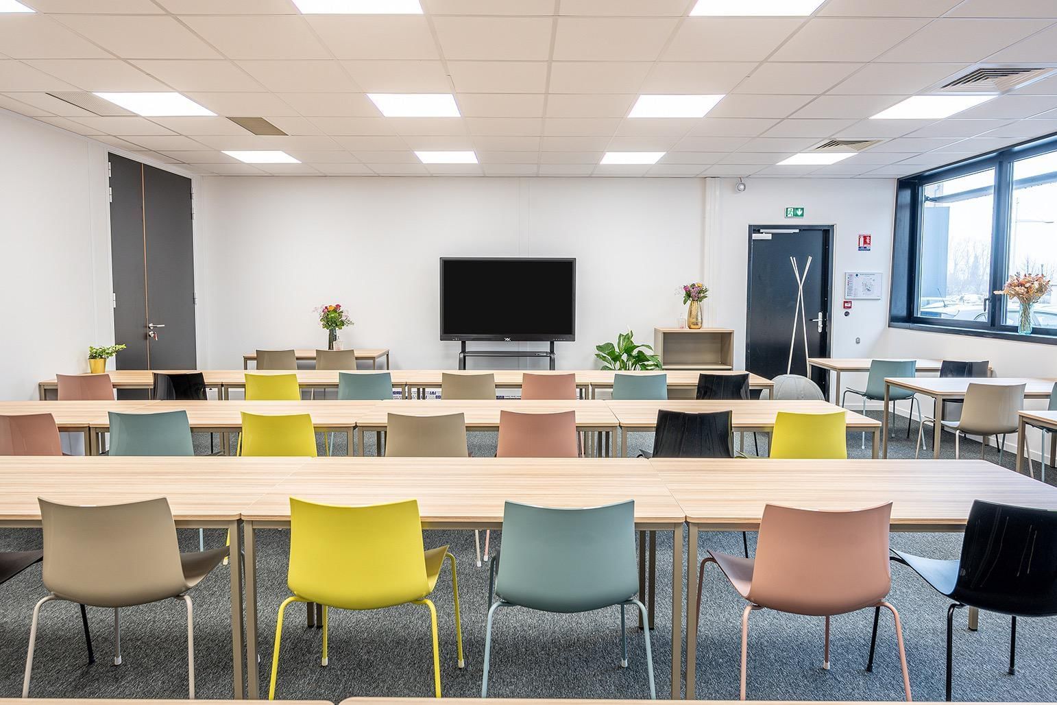 Salle Lille - 30 personnes (63 m²) — B'CoWorker Strasbourg Schiltigheim, Schiltigheim