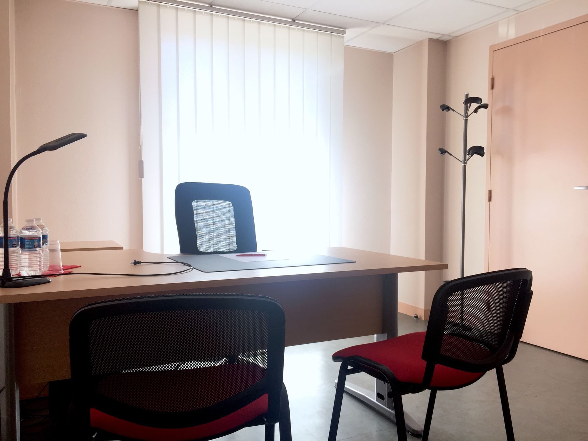 Bureau 2/3 personnes (avec fenêtre) — Buro Club Limoges, Limoges