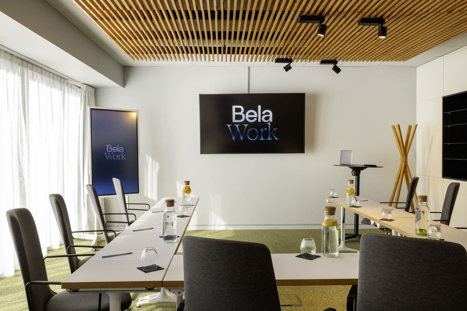 Salle de réunion — Coworking Belaroïa, Sète