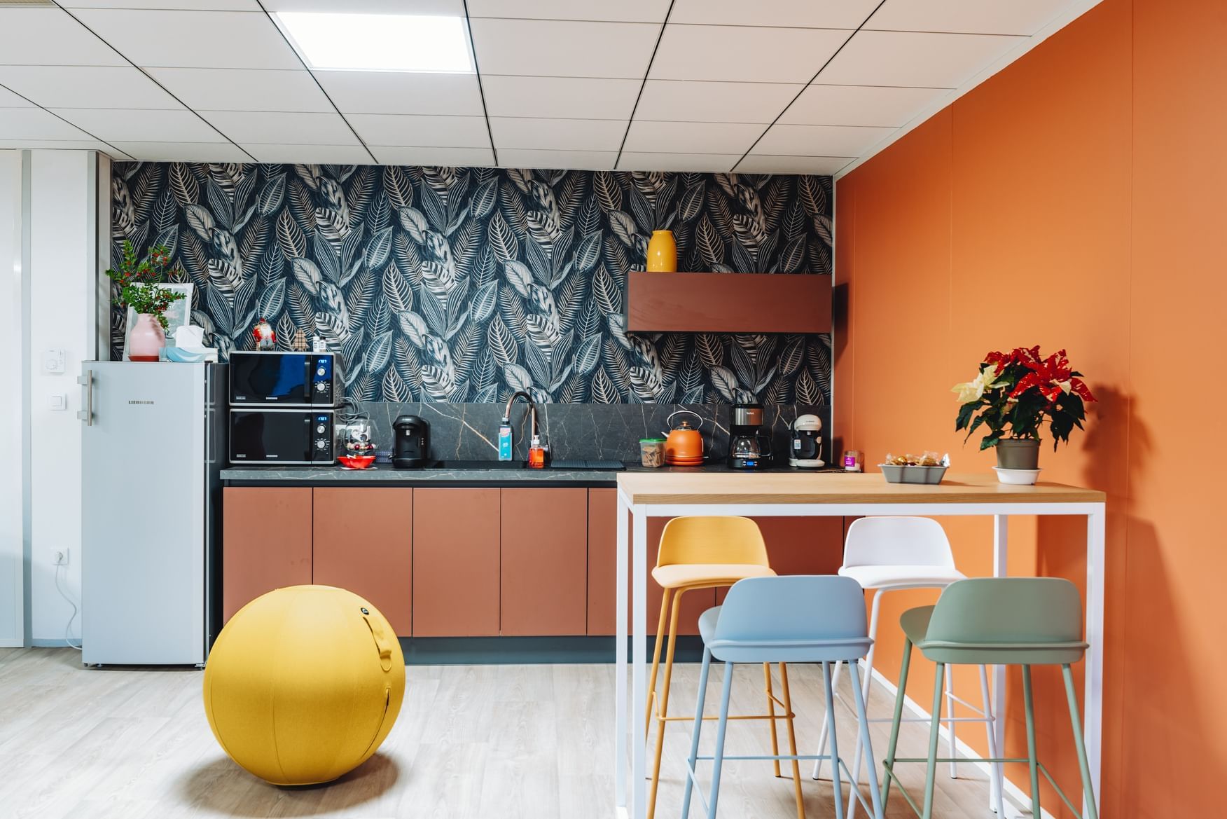 Bureau privatif 4 personnes — Evad'Espaces, Nîmes