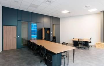 Bureau d'équipe (10 personnes) — Bureaux & Co Le César Pierresvives, Montpellier