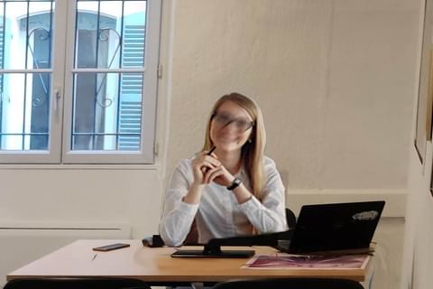 Bureau journée — Le Cercle B, La Garde