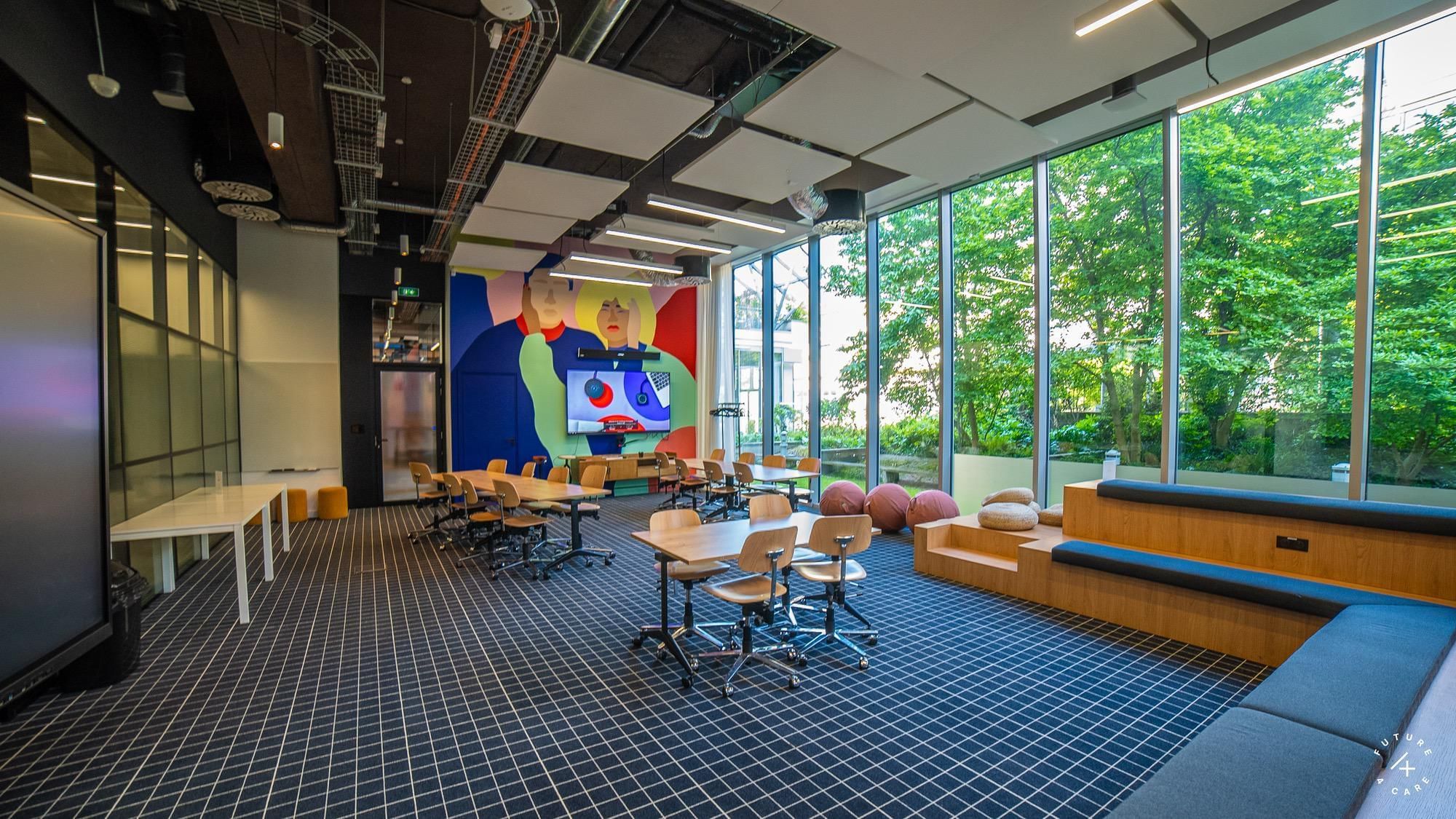 Salle de réunion 40 personnes — Future4care, Ivry-sur-Seine