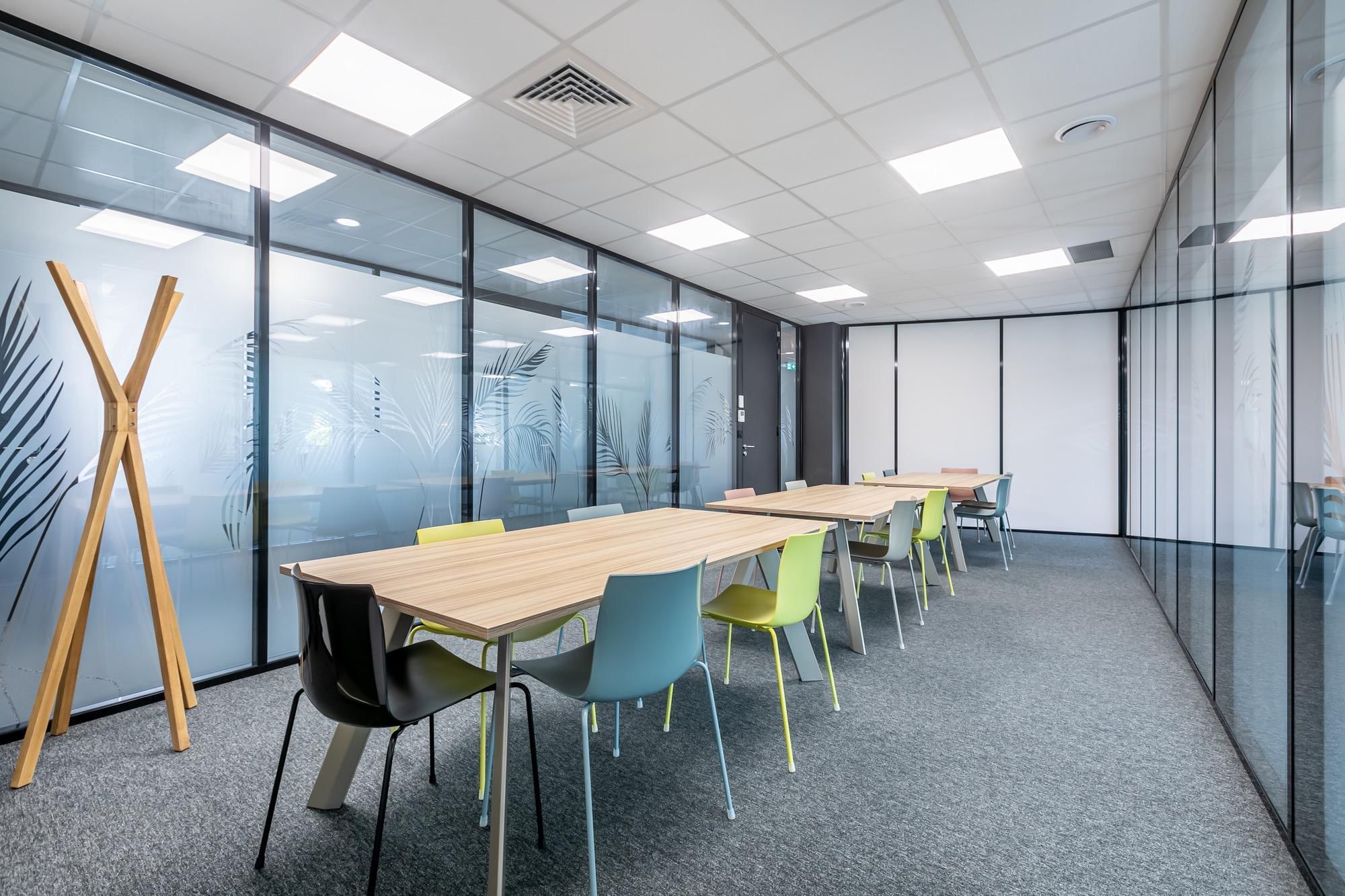 Salle Strasbourg - 6 personnes (30²m) — B'CoWorker Strasbourg Schiltigheim, Oberhausbergen