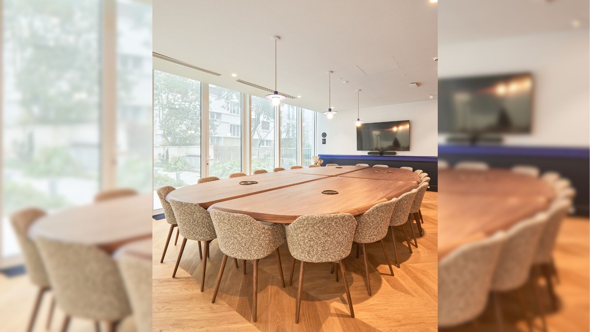 Salle Alexandre III — Morning Pont de Neuilly, Neuilly-sur-Seine