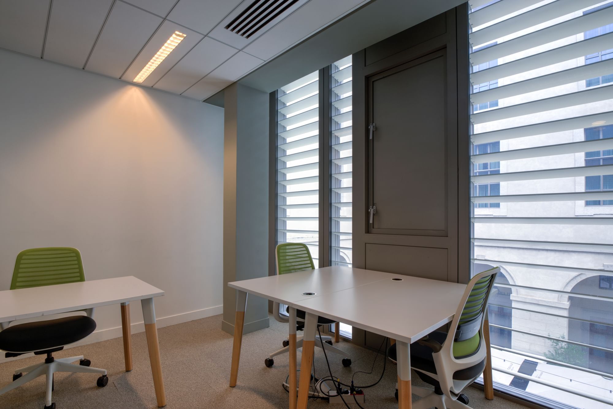 Bureau Journée 3 Personnes — Wojo Lyon Grand Hôtel Dieu, Lyon