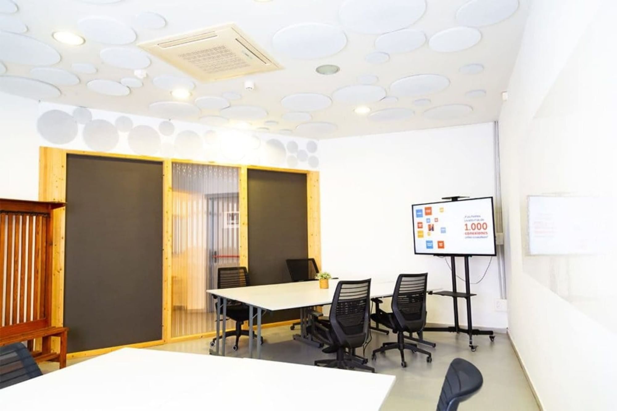 Oficina Privada 8 personas — CREC Sabadell, Terrassa