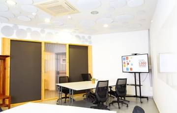 Oficina Privada 8 personas — CREC Sabadell, Terrassa