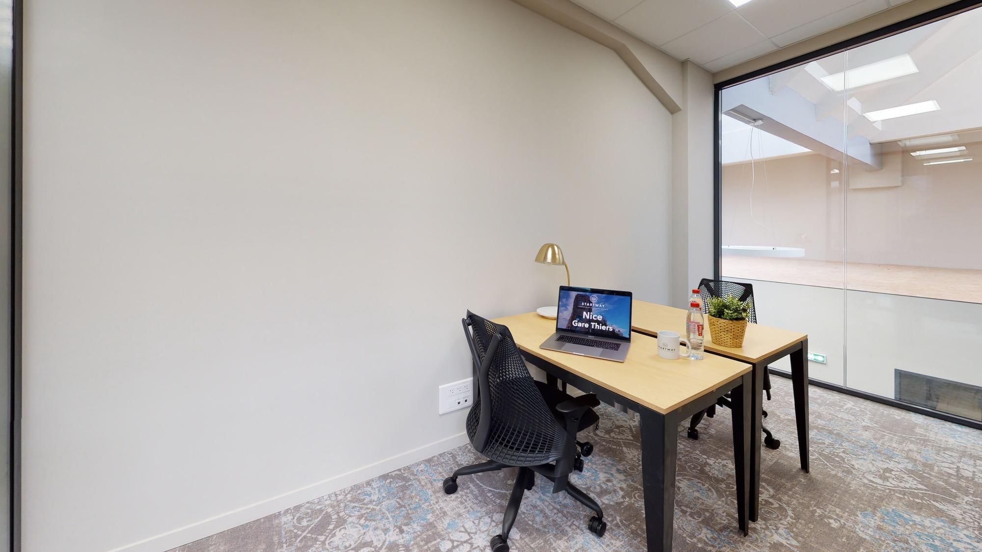 Bureau 2 postes — Mitwit Nice Gare, Nice