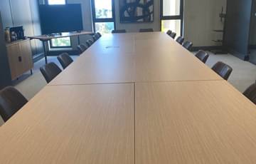 Salle 15 personnes — Bureaux & Co Le César Pierresvives, Sète