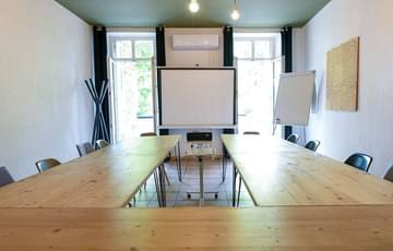 Salle de réunion de 2 à 5 personnes — Charle's Working, Salon-de-Provence