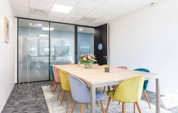Salle Bordeaux — B'Coworker Sophia Antipolis, Sophia Antipolis