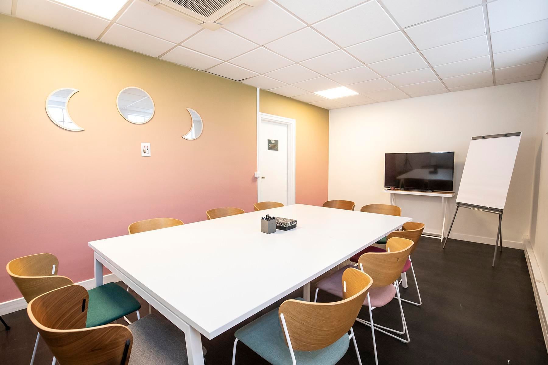 Salle Meeting Room — Work & Share Clichy, Clichy