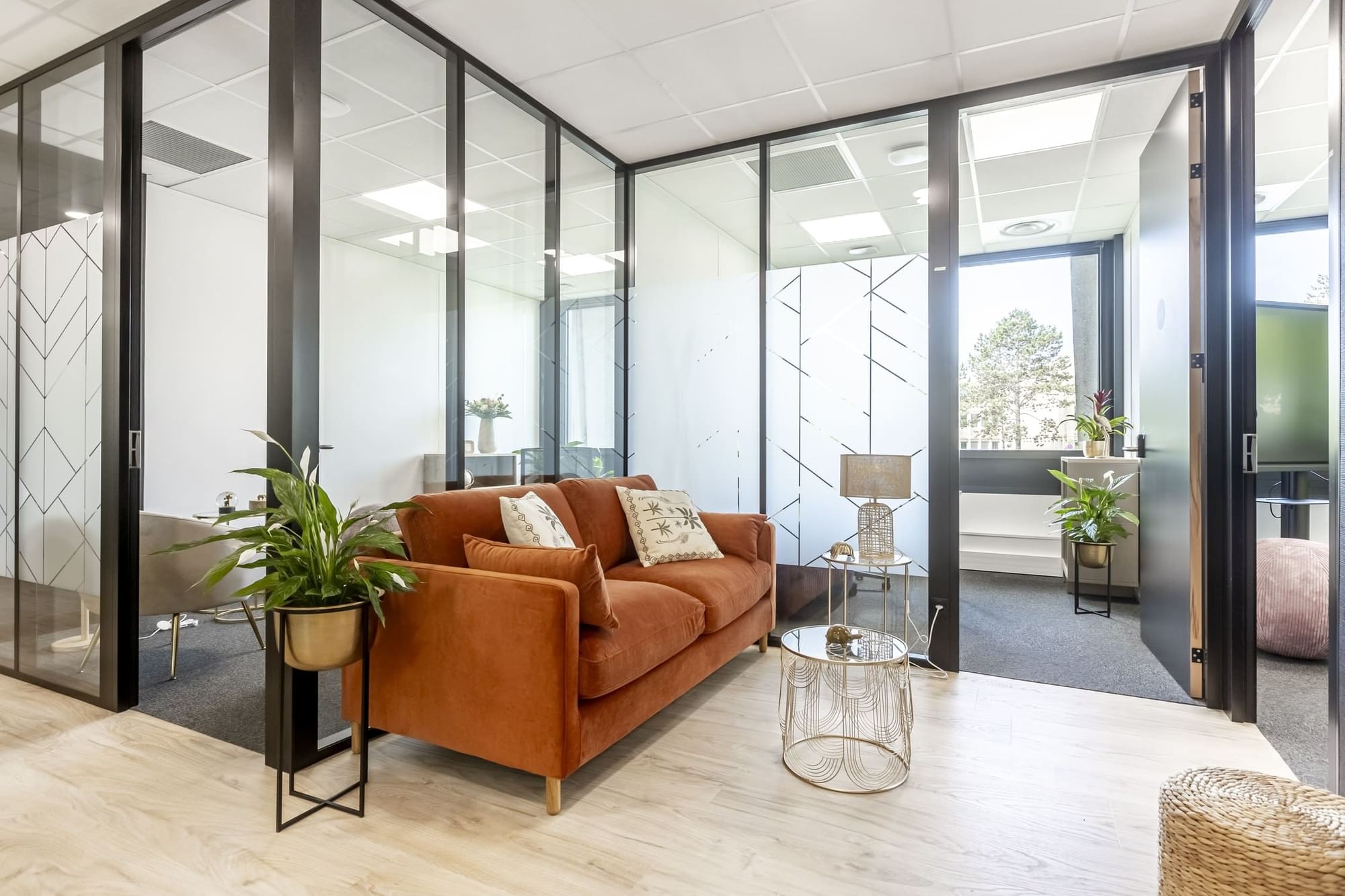 B25 - Bureau privatif éco 3 postes — B'CoWorker Orgemont, Angers