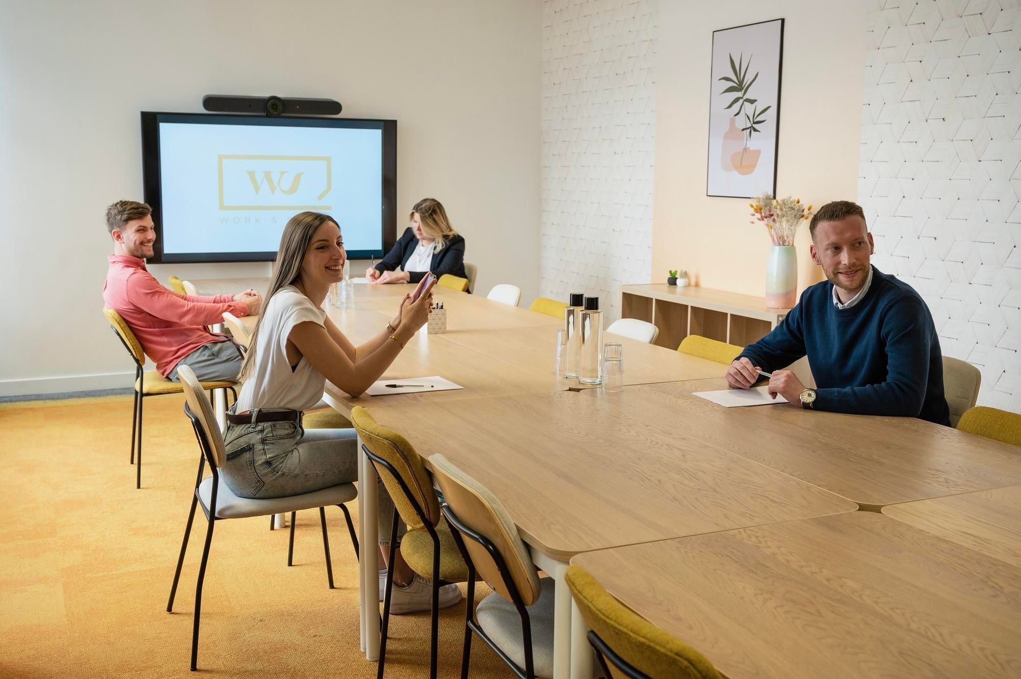 Salle New-York 12 personnes — Work & Share Saint-Denis Pleyel, Saint-Ouen