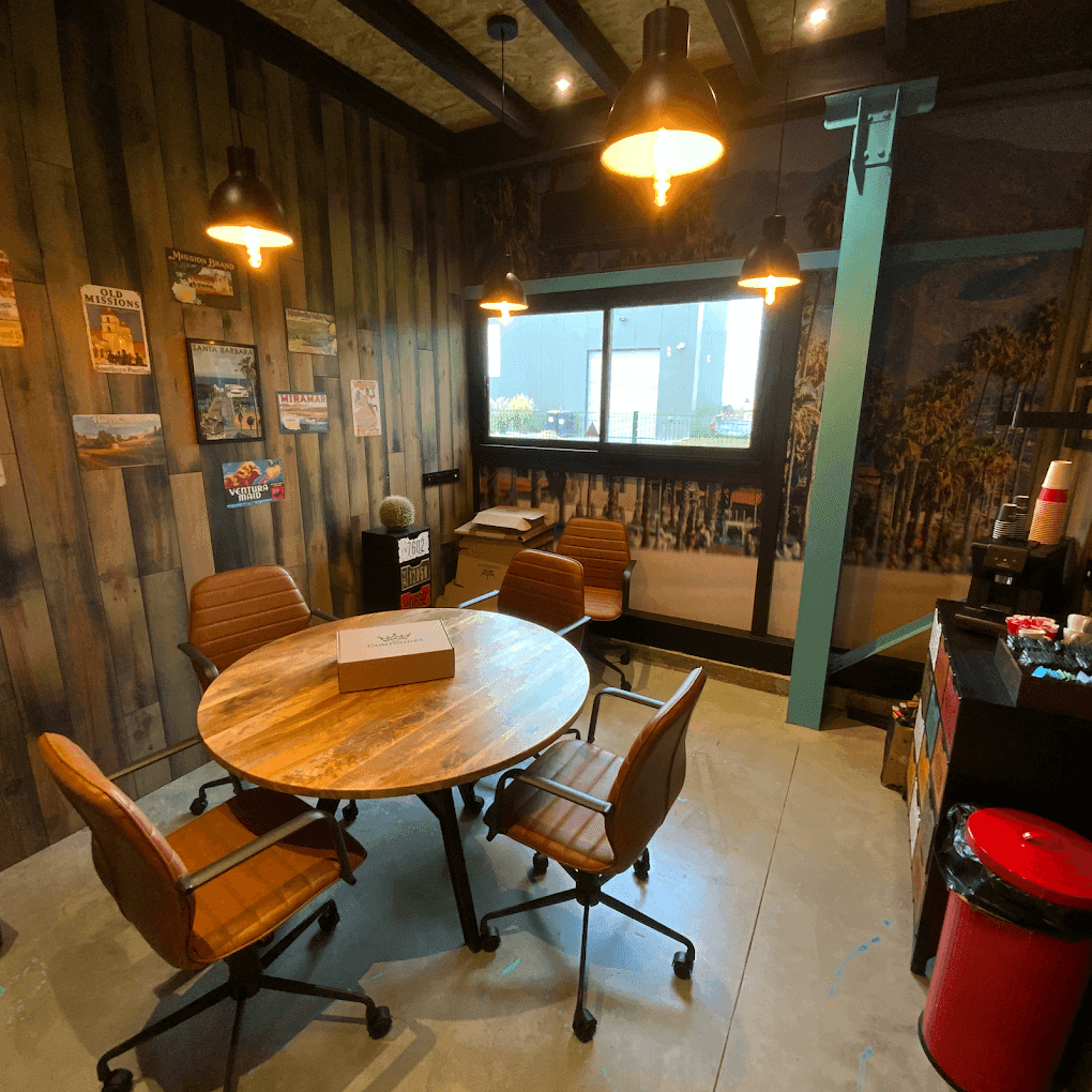 Salle Santa Barbara — Nework Station, Arcachon