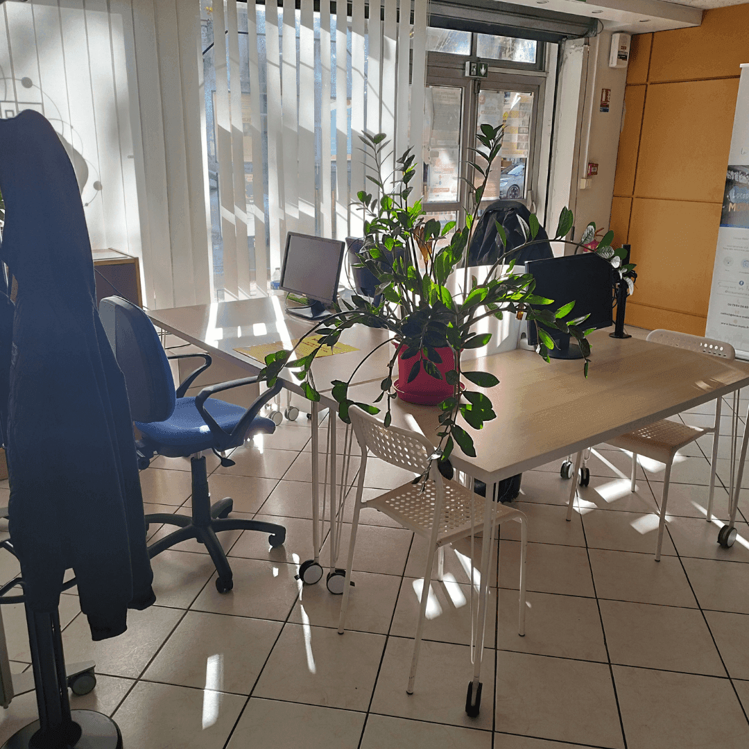 Open Space — Locaux Motiv' Miramas, Salon-de-Provence