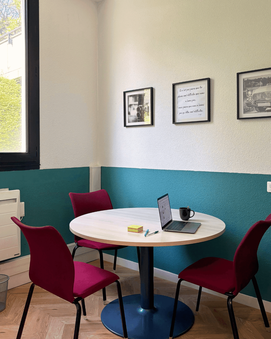 Salle de réunion 2-4 personnes — Coworking Besançon, Besançon