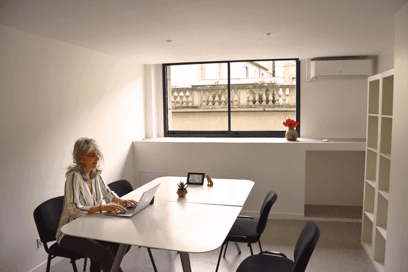 Bureau de 2 à 6 peronnes — Le Paon, Montpellier