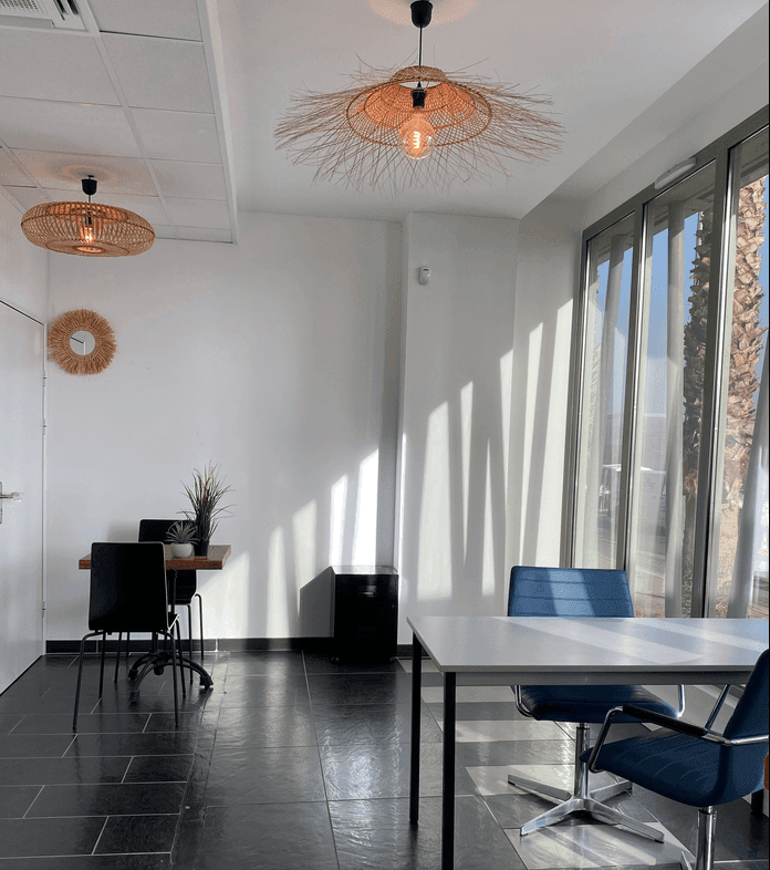 BUREAU Ponctuel 1-3 personnes — Espace Don Quichotte, Sète