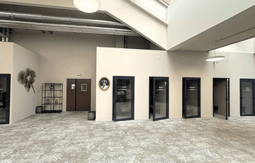 Phone Box Bureau — Mitwit Nice Gare, Nice